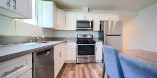 1419 1/2 South New Hampshire Avenue Gallery 12