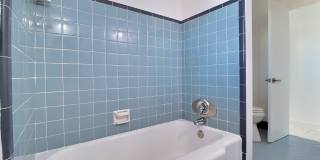 5115 E 17th St Gallery 7