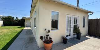Charming Traditional Home with a Detached Guest House Charming Traditional Home with a Detached Guest House Gallery 13