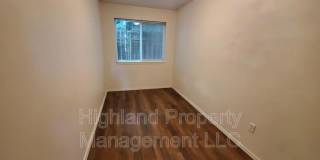 322 NE Whitman St Gallery 16