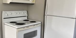 Updated 2 bed 1 bath home - 10 Minutes to Downtown! Gallery 7
