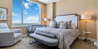 610 E Market St #2915 Gallery 18