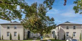 Everly Apartments on Cherry Street Gallery 36