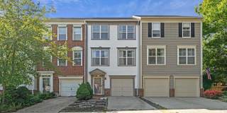 21547 FIELD STATION Terrace Gallery 1