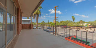 Country Club Apartments Gallery 23