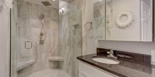 Spacious 5 Bedroom Home in Ooltewah with two separate living areas! Gallery 21