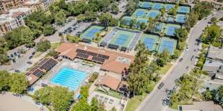 Luxury waterfront living in Calabasas Luxury waterfront living in Calabasas Gallery 49