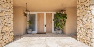 4321 Clear Valley Drive Gallery 1