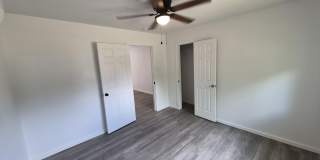 4815 8th Street Gallery 26