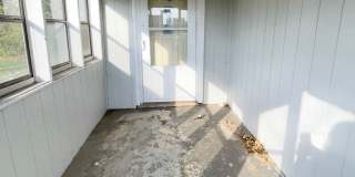 Downtown Home with fence and nice updates and clawfoot tub Gallery 3