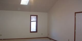 Two bedroom duplex in great location! Gallery 5