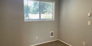 P14616 Gallery 24