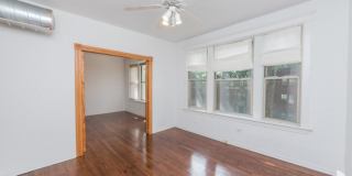 1940 W Winona Gallery 1