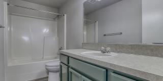 Spacious 4 Bedroom/2.5 Bath Hazell Dell Home! Gallery 25