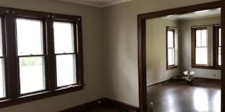 Beautiful 4 bedroom, 1 bath in Bexley Gallery 3