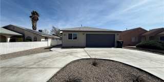 3606 N Wells Street Gallery 1