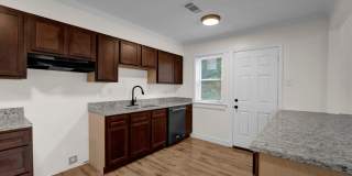 Recently Renovated Brick Home Located Minutes away from Memphis International Airport! Gallery 5