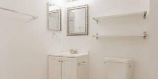 563 STAFFORDSHIRE Drive E Gallery 17