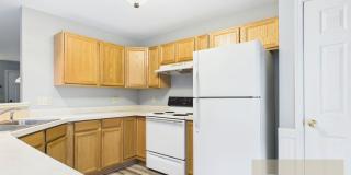 1/2 First Months Rent!! Bright 2 Bed, 1.5 Bath Townhome in New Cumberland! Gallery 1