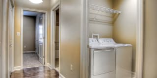 Lincoln Summit Falls Apartments & Townhomes Gallery 12