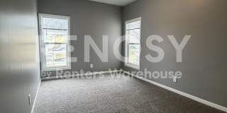 Available Now 5 bedroom 2 bath Duplex in Minneapolis Gallery 6