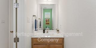 2119 Hofstaat Gallery 21