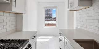 The Onyx on Carmen Gallery 23