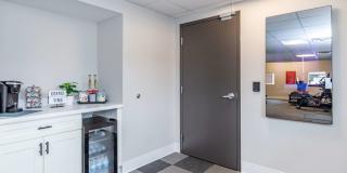 Hawthorn Suites Gallery 29