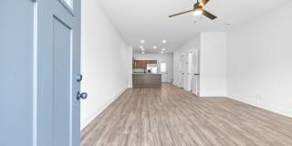 Large 2 Bedroom Luxury Townhome For Rent Near Billy Dunlop Park! Gallery 7