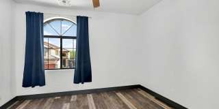 6932 E Pearl Street Gallery 12