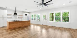 Custom Home in Seagate | 4 Bedrooms • 3 Bathrooms • Minutes to Wrightsville Beach Custom Home in Seagate | 4 Bedrooms • 3 Bathrooms • Minutes to Wrightsville Beach Gallery 14