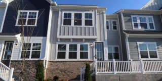 Room in 3 Bedroom Home at Strathmore Ct Gallery 1