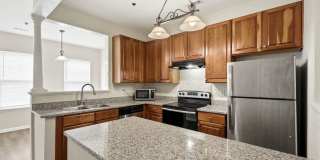 Uptown Charlotte Townhome with Dual Primary Suites Gallery 14