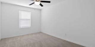 Spacious 3BR House in Buckeye Gallery 11