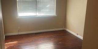 1308 Alpine St Gallery 6