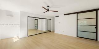 9002 SW 62nd Ter Gallery 10