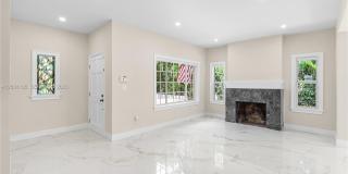 2413 N Greenway Dr Gallery 12