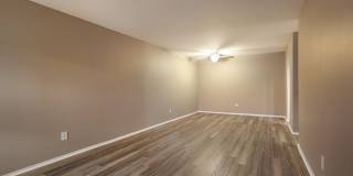 Waterford Square Gallery 12