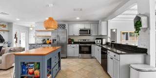 320 Riverdale Road Gallery 15