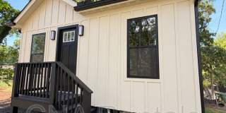 294 Roy St Gallery 1