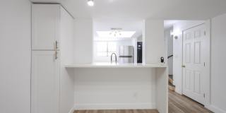 812 W 14TH Street Gallery 21