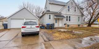 702 S. Commercial St / 109 Division St Gallery 1