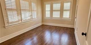 494 Parkway Drive NE Gallery 12