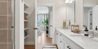 NOVEL Davidson Gallery 32