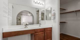 Modern 2-Bedroom Chandler Condo Gallery 10