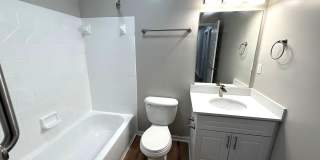 Alexander Crossing Apartments & Townhomes Gallery 11