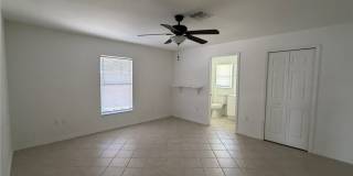 1424 NE 13th Place Gallery 12