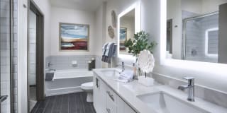 Drake at Midtown Gallery 8