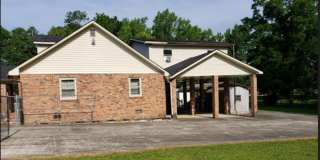 Upstairs 2bed/1bath Apartment Gallery 1