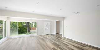 4924 Lowell Avenue Gallery 1